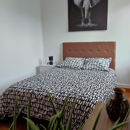 Maison Charmante Avec Patio ! Bourges Zewnętrze zdjęcie
